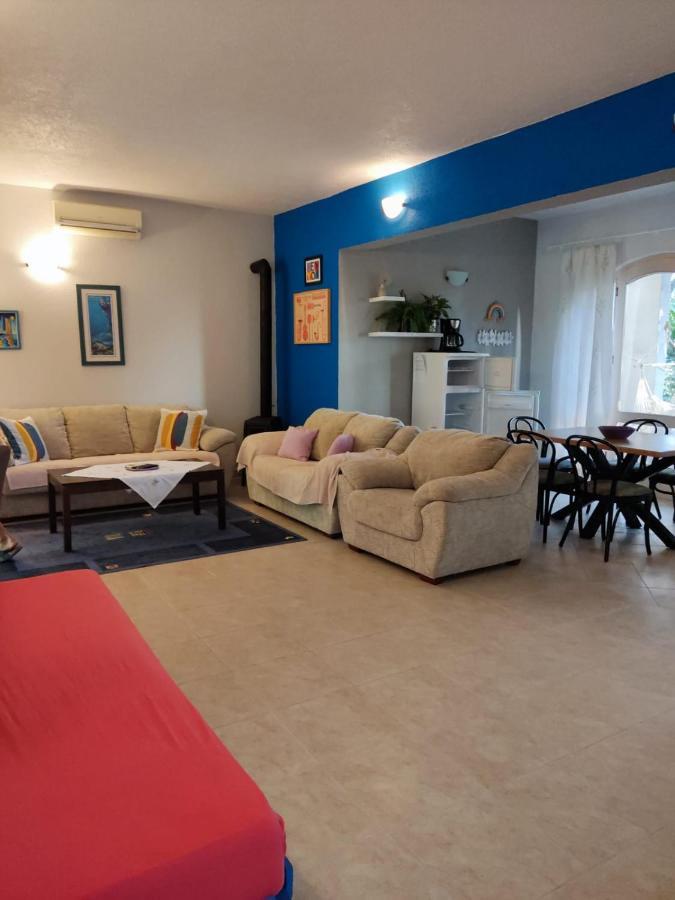 Holiday Home With Free Parking By The Beach Brela Bagian luar foto