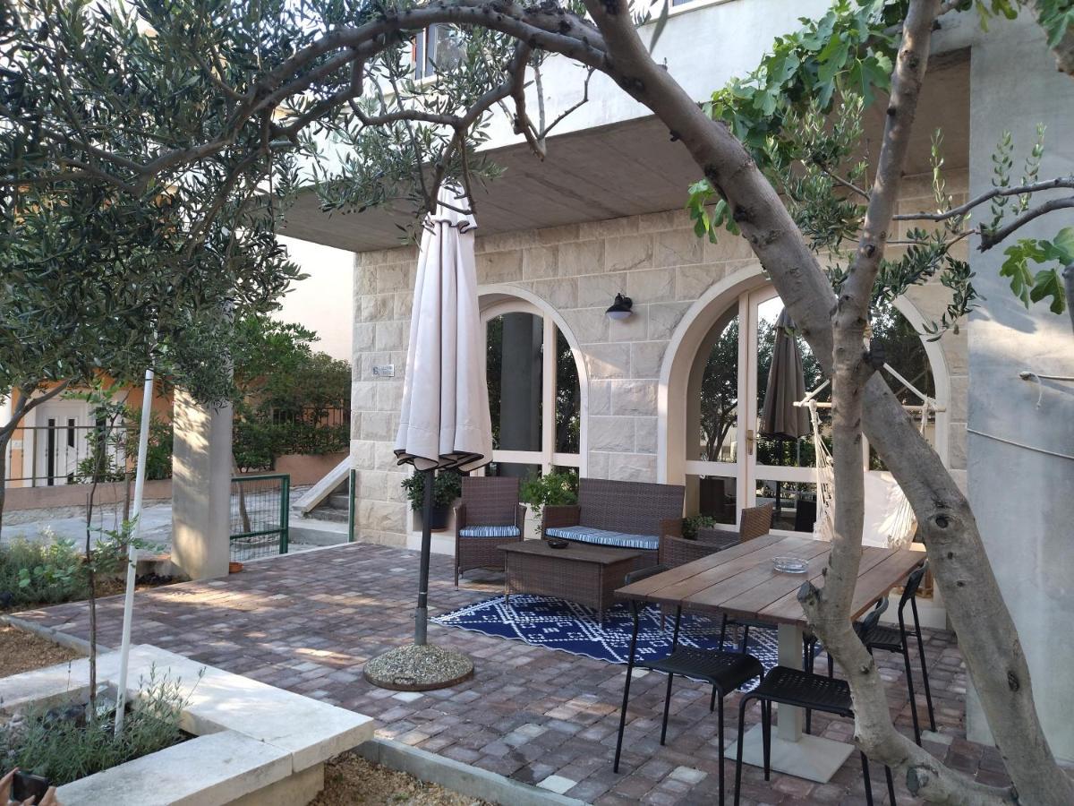 Holiday Home With Free Parking By The Beach Brela Bagian luar foto